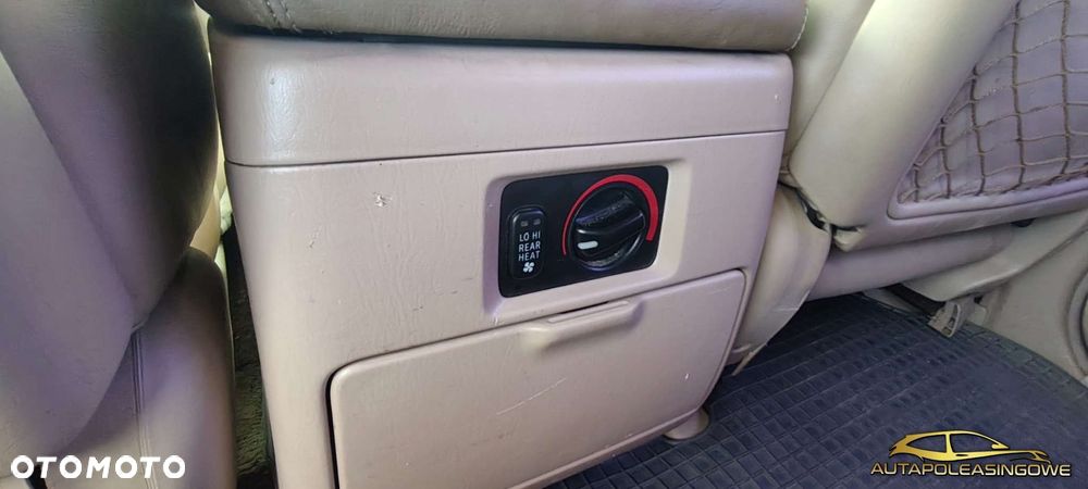 Toyota Land Cruiser - 15
