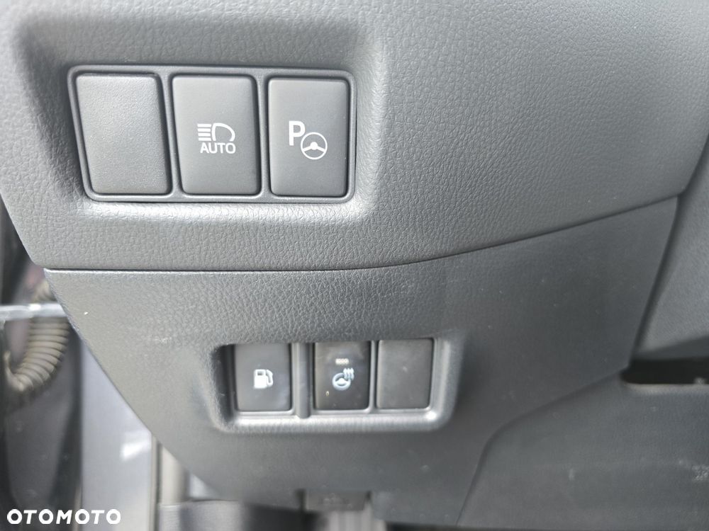 Toyota C-HR 2.0 Hybrid Executive - 22