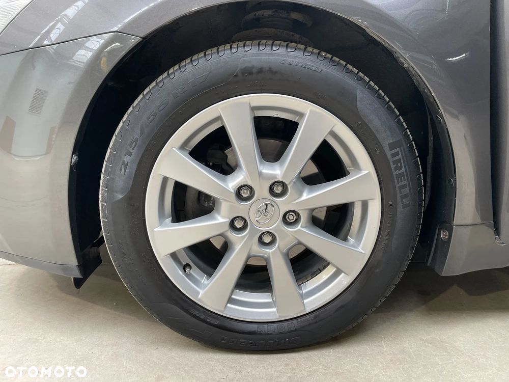 Toyota Avensis 2.0 Sol plus - 19