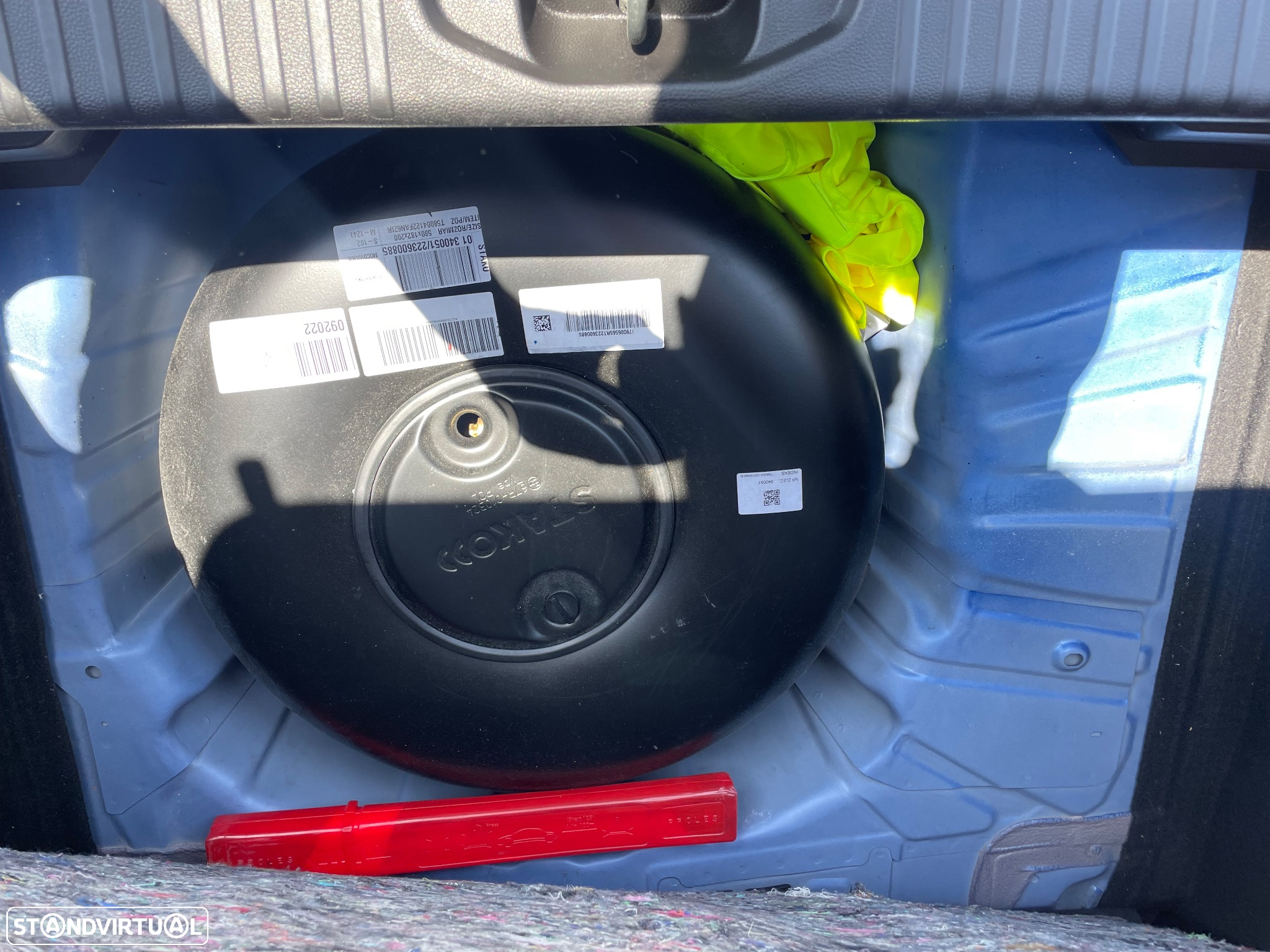 Renault Clio 1.0 TCe Intens Bi-Fuel - 38