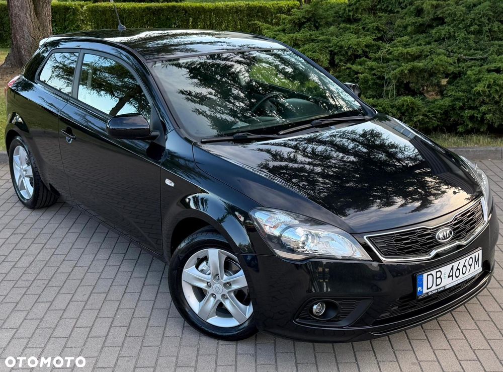 Kia ProCeed 1.4 CVVT Dream-Team Edition - 10