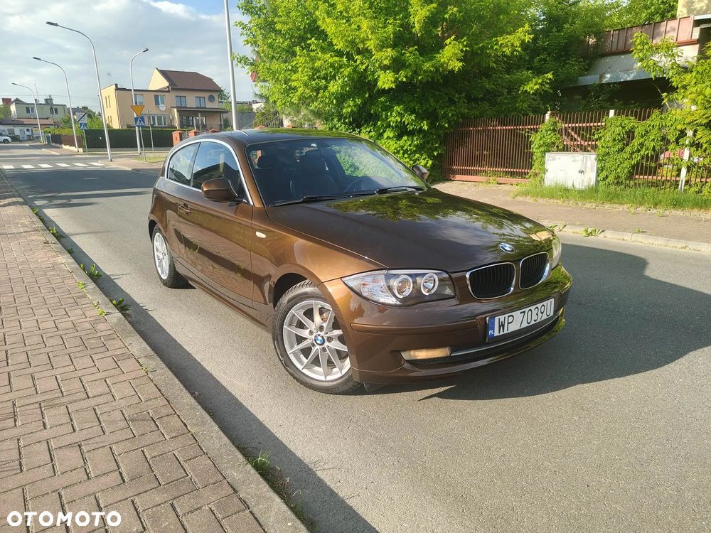 BMW Seria 1 118d DPF - 10