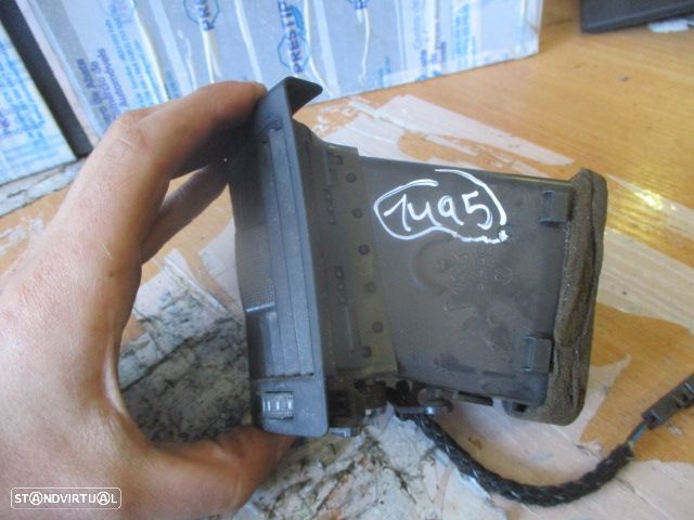 Grelha Friso 8E0820901F AUDI A4 2003 ESQ - 2