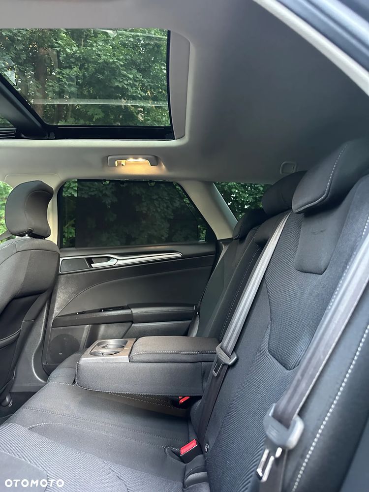 Ford Mondeo 2.0 TDCi Titanium - 11