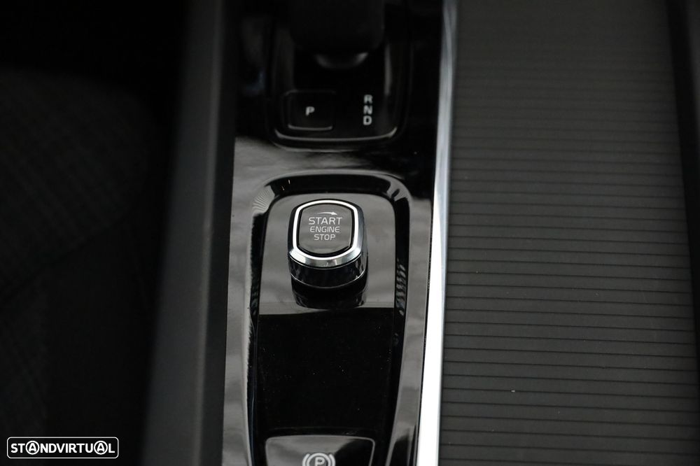 Volvo XC 60 2.0 T6 PHEV Core AWD - 27