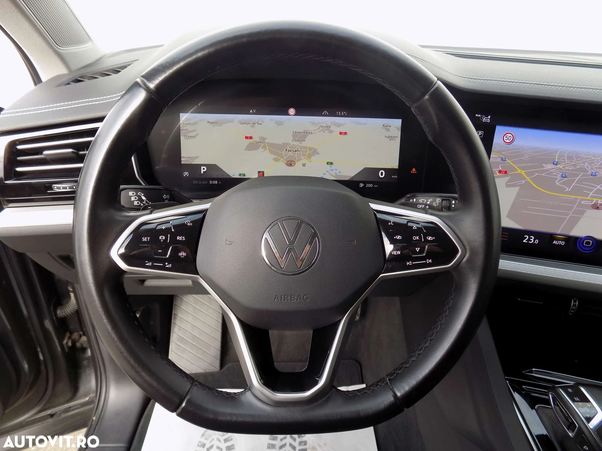 Volkswagen Touareg V6 TDI Style - 12