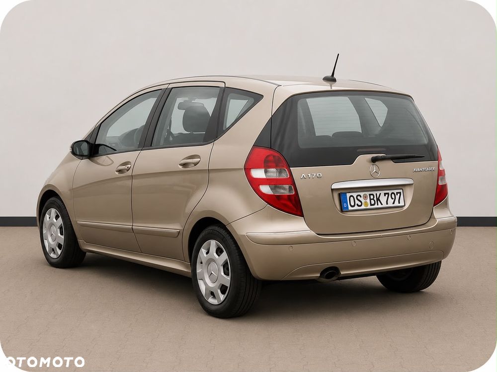 Mercedes-Benz Klasa A 180 Autotronic Avantgarde - 3