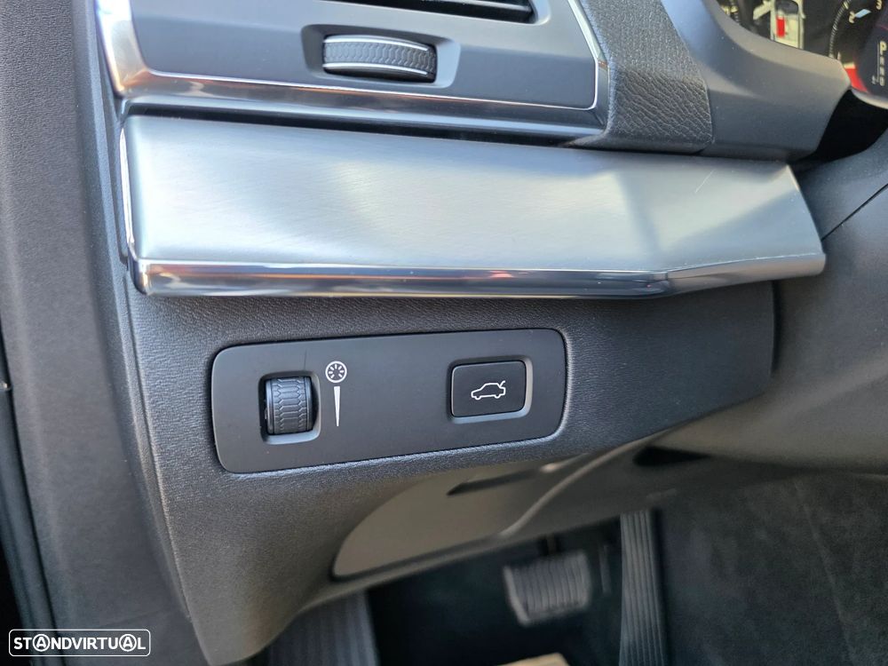 Volvo XC 90 2.0 D4 Momentum - 12