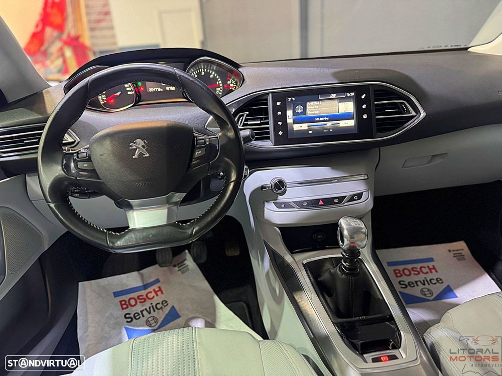 Peugeot 308 SW 1.6 e-HDi Allure - 20