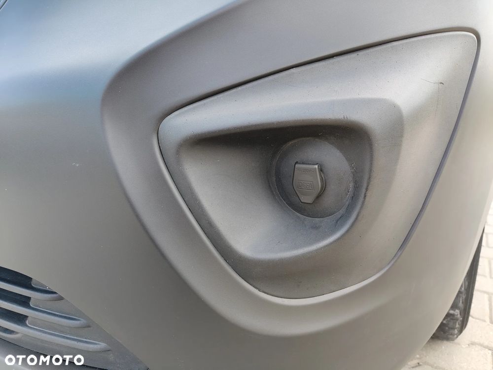 Opel Vivaro - 20