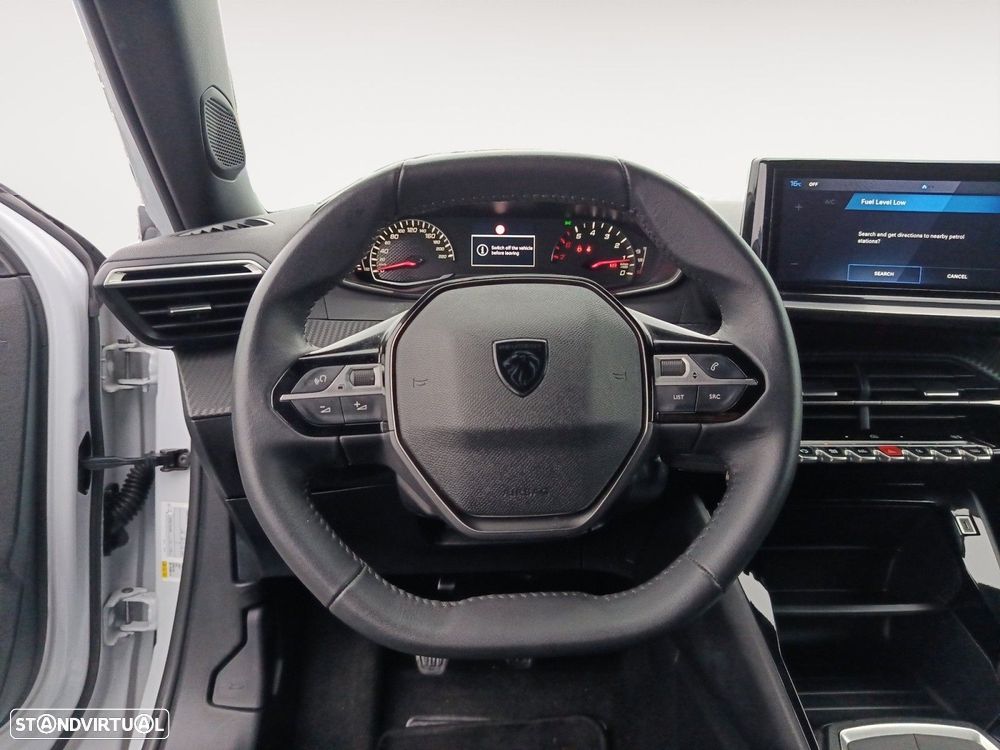 Peugeot 2008 1.2 PureTech Active - 12