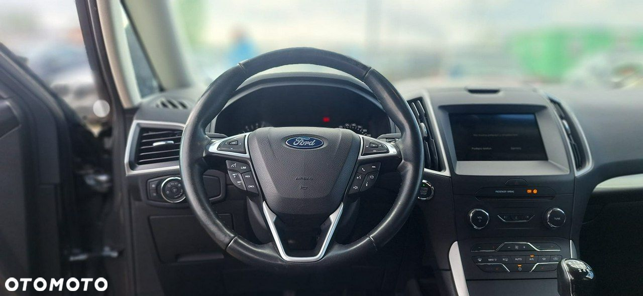 Ford Galaxy - 10