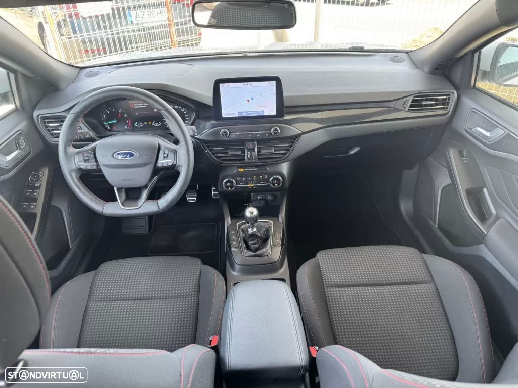 Ford Focus 1.0 EcoBoost ST-Line - 14