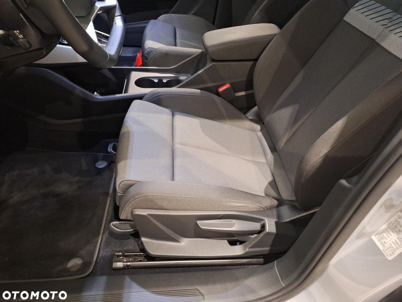 Audi Q4 e-tron e-tron 40 77kWh Advanced - 12
