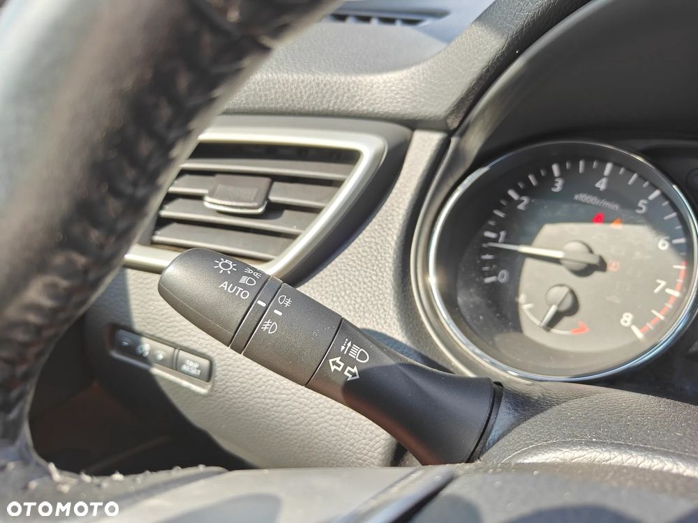 Nissan Qashqai - 14