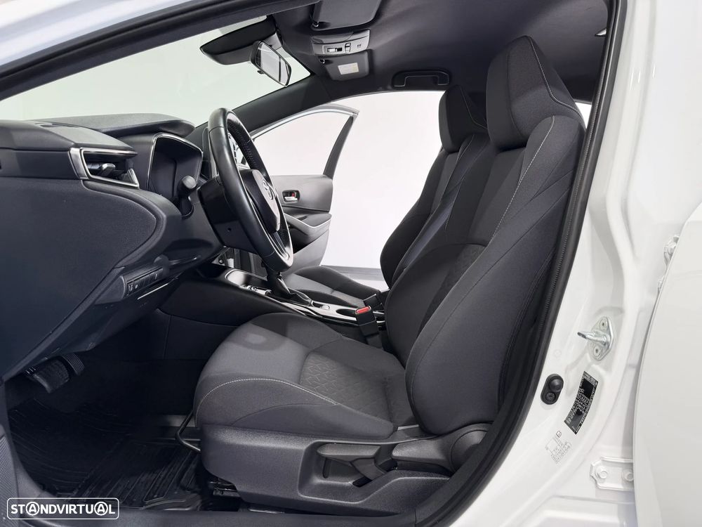 Toyota Corolla 1.8 Hybrid Comfort - 33