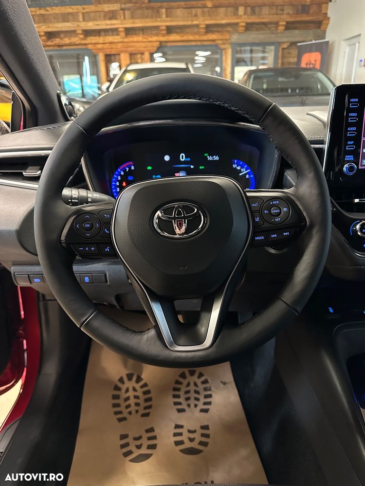 Toyota Corolla - 13