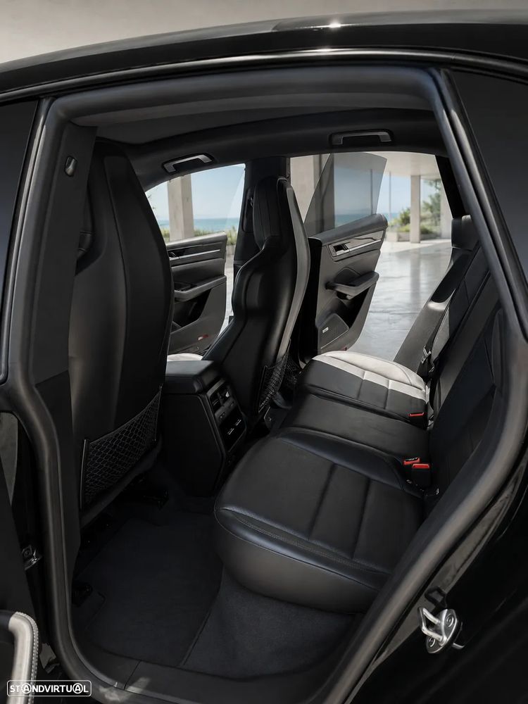 Porsche Macan Electric 4 - 2