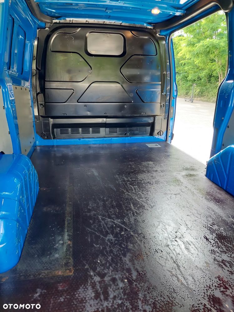 Ford Transit Custom - 16