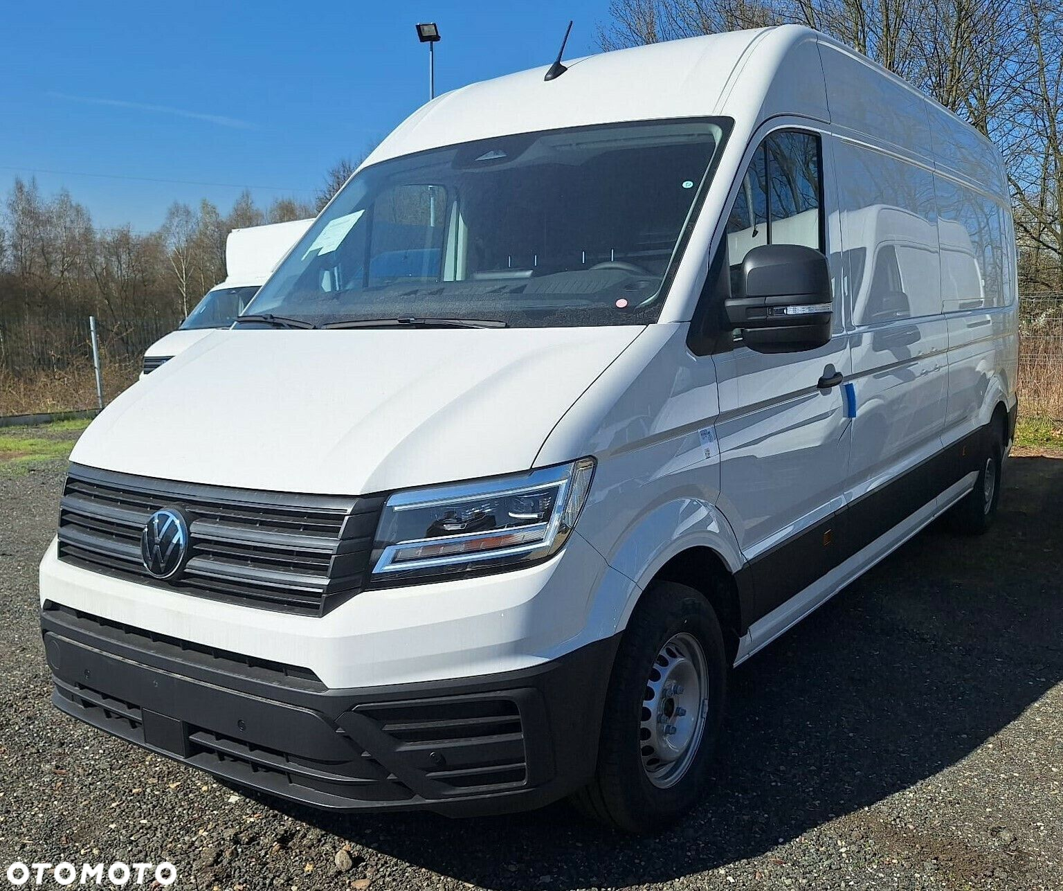 Volkswagen Crafter 35 Furgon z wysokim dachem silnik: 2,0 l EU6 SCR 177 KM / skrzynia biegów: 4MOTION automatyczna 8-biegowa rozstaw osi: 4490 mm - 2