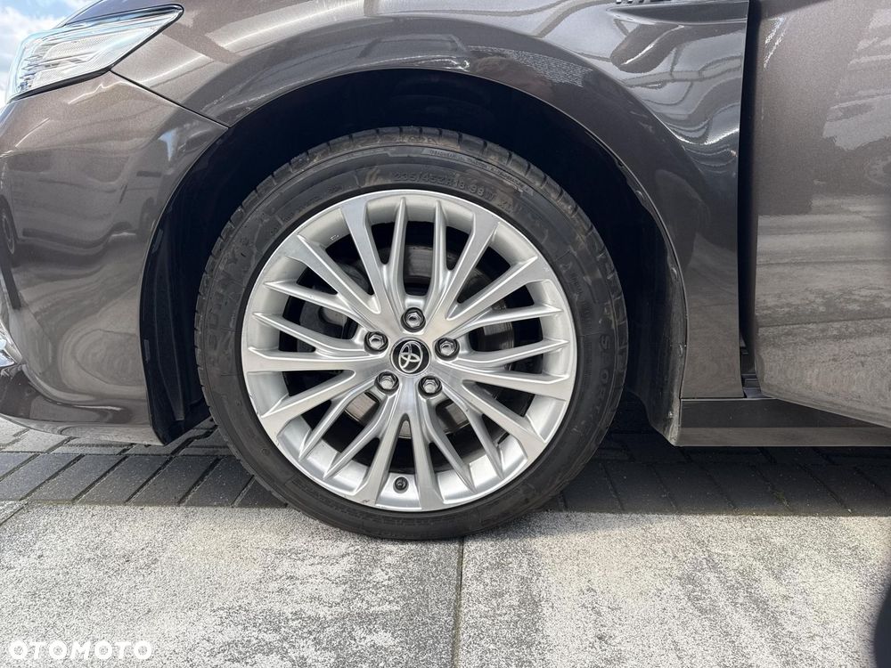 Toyota Camry 2.5 Hybrid Executive CVT - 19