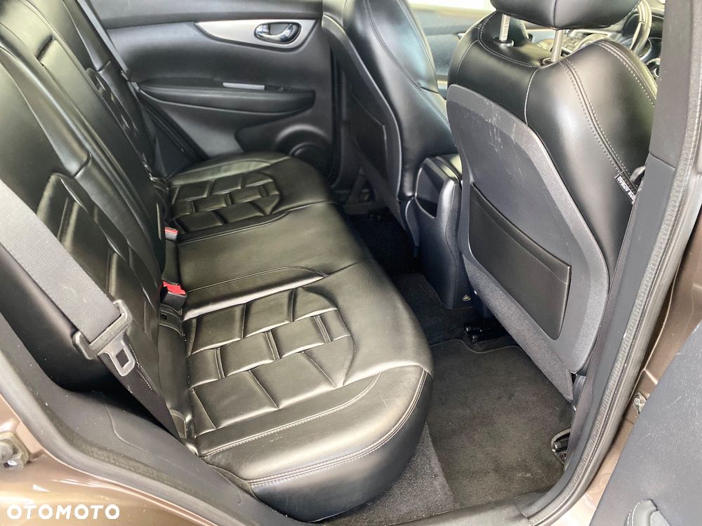 Nissan Qashqai 1.3 DIG-T TEKNA - 12