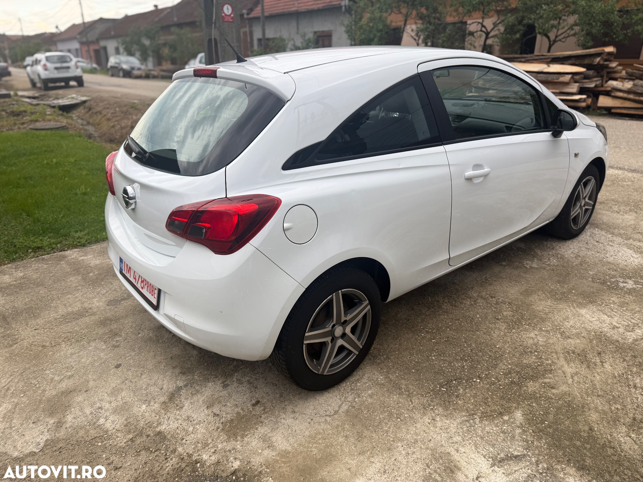Opel Corsa Van 1.2 Twinport Ecotec - 4