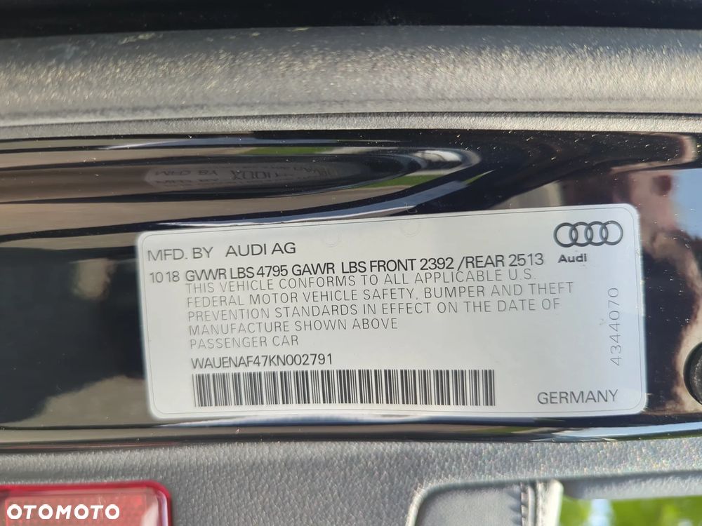 Audi A4 Limousine - 36