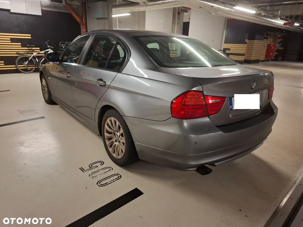 BMW Seria 3 318d DPF - 5