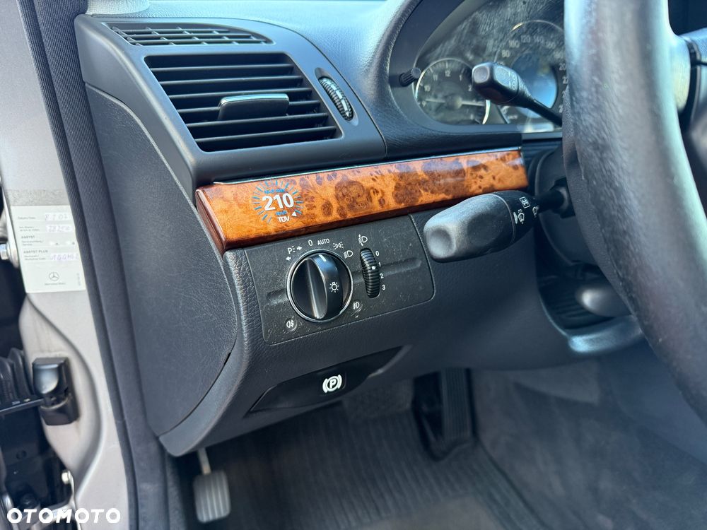 Mercedes-Benz Klasa E - 16