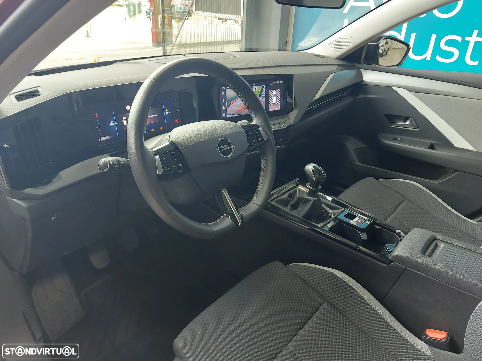 Opel Astra 1.2 T Business Edition S/S - 9