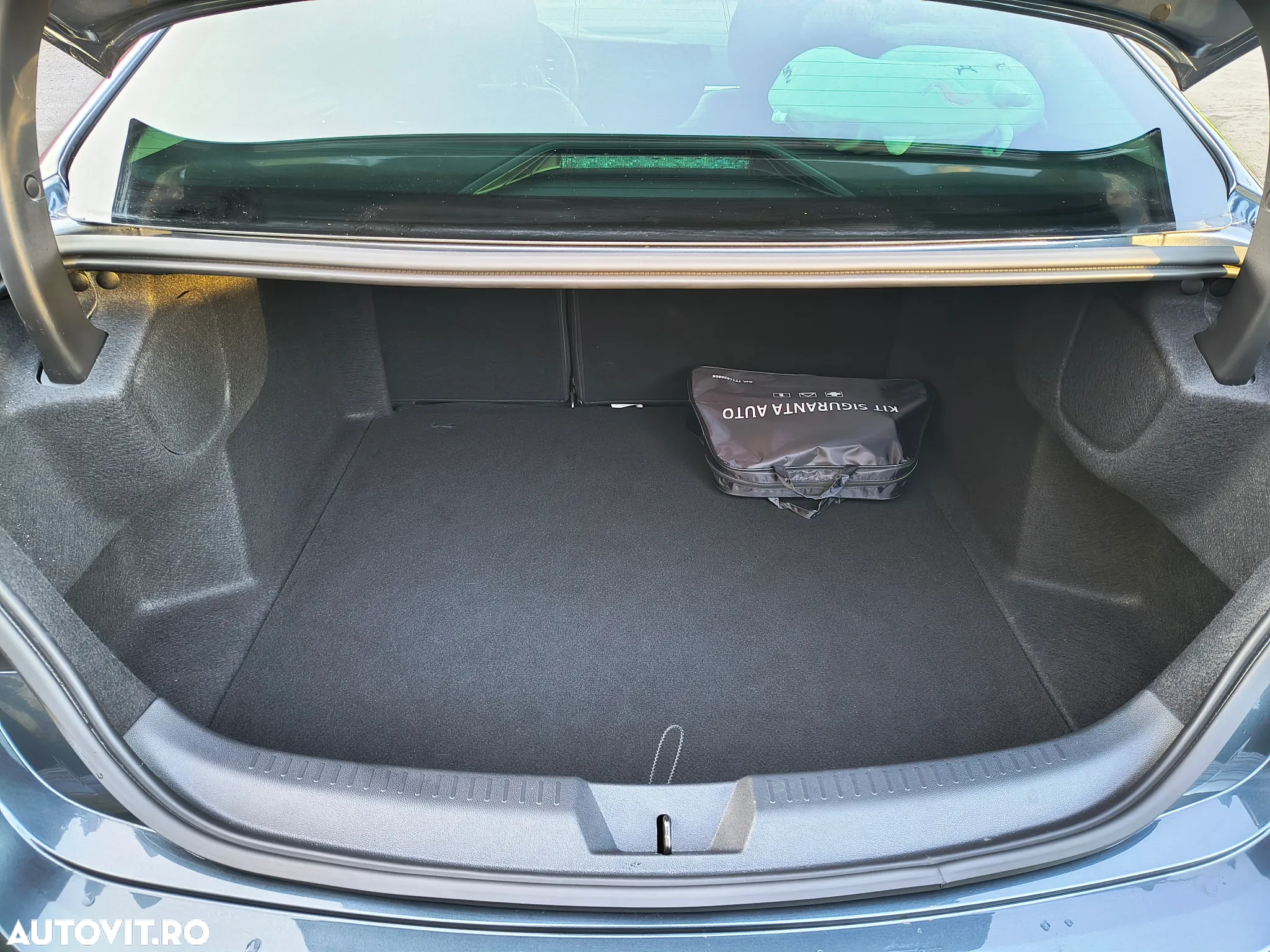Renault Megane TCe 140 GPF Techno - 17