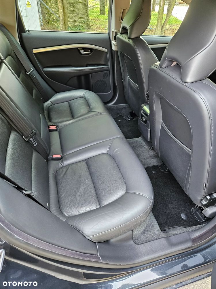 Volvo V70 - 25