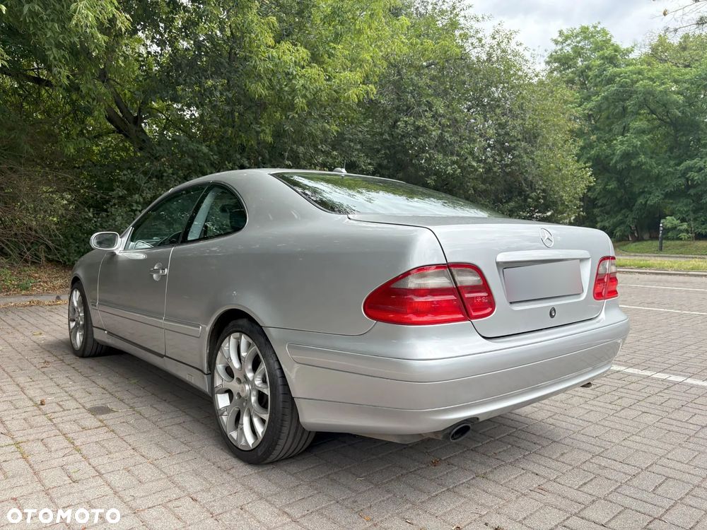 Mercedes-Benz CLK - 14