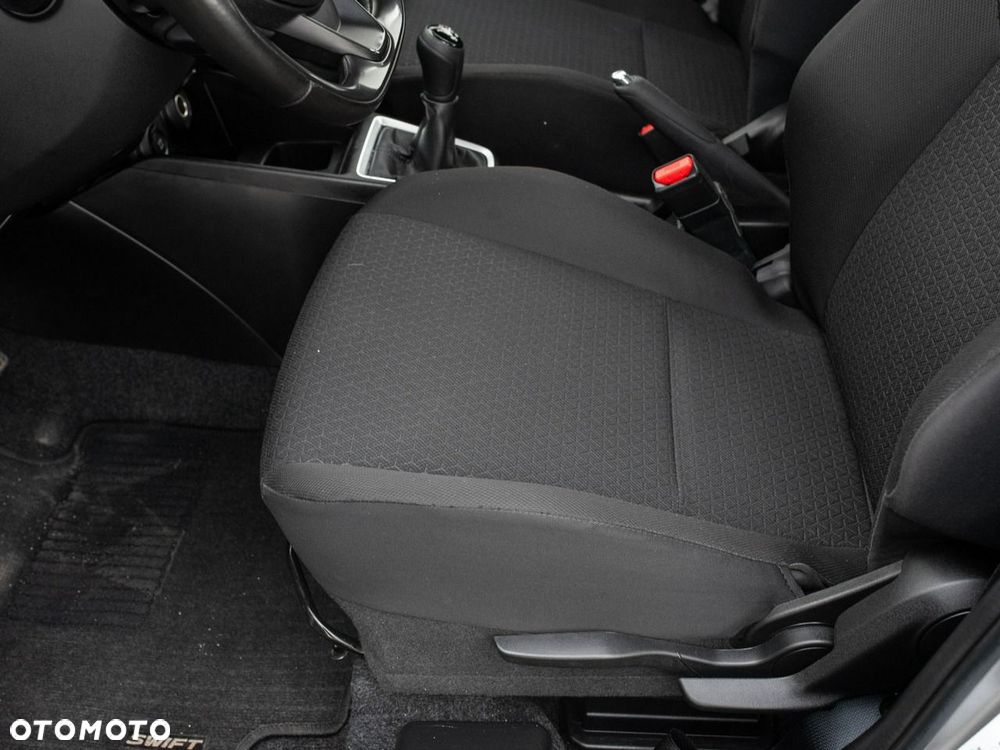 Suzuki Swift - 12
