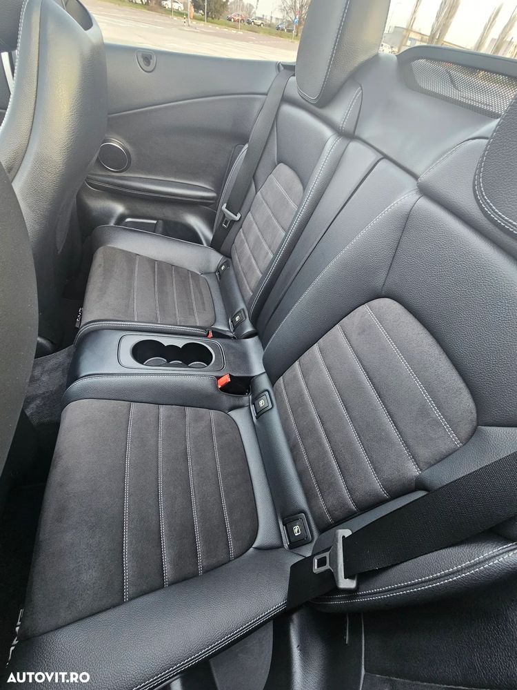 Mercedes-Benz C 180 9G-TRONIC AMG Line - 18