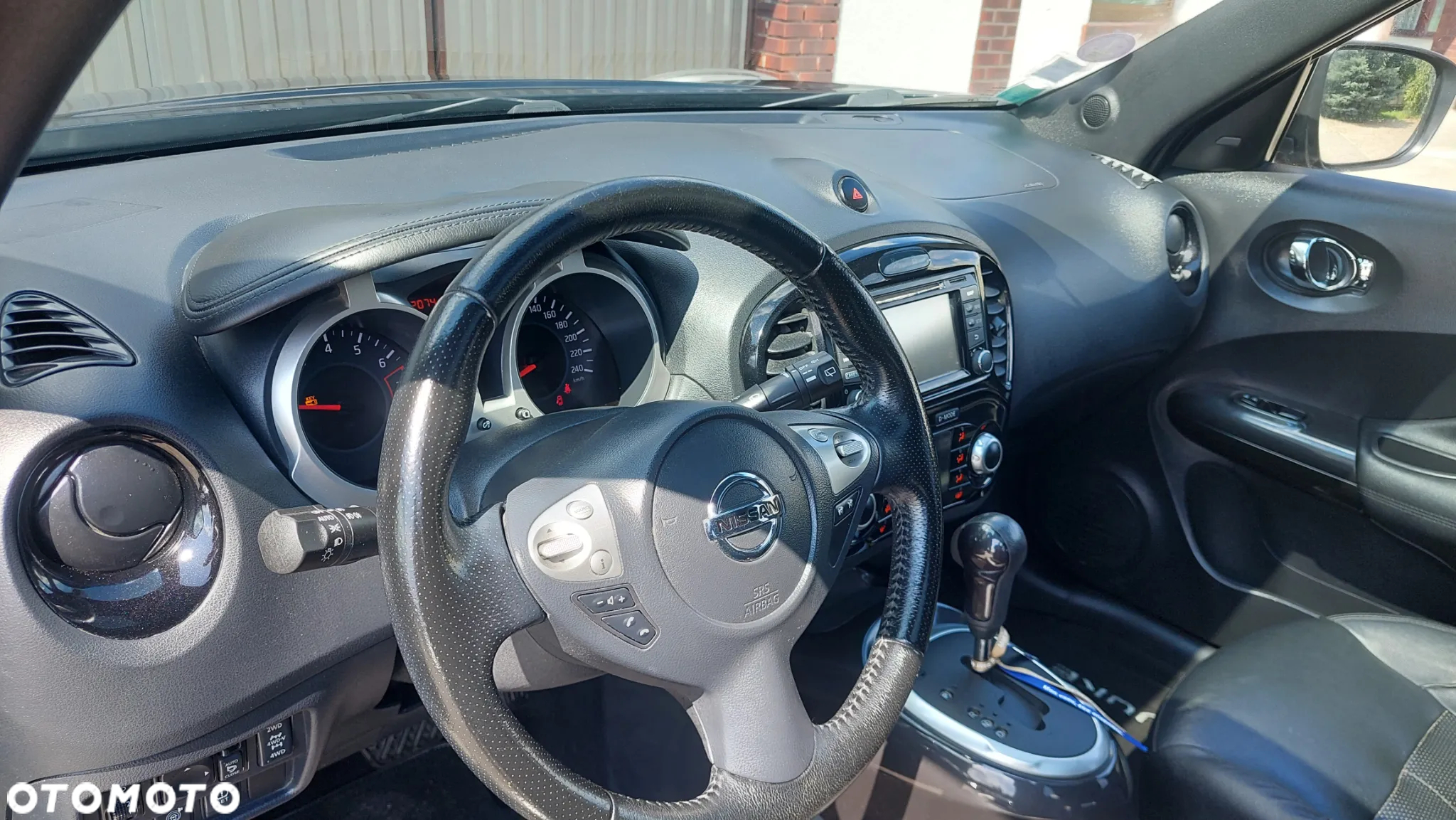 Nissan Juke 1.6 DIG-T Tekna 4WD Xtronic EU6 - 36