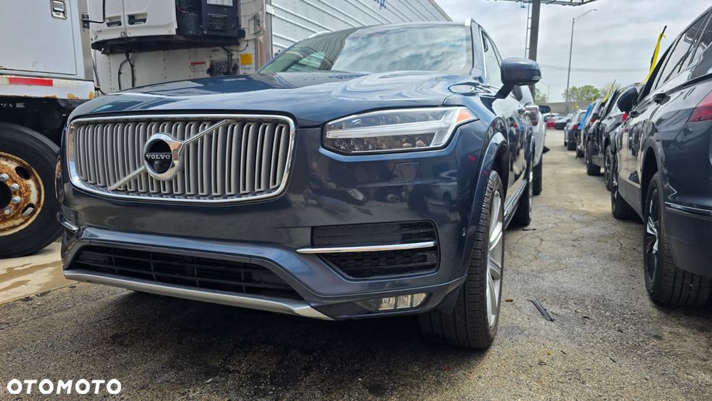 Volvo XC 90 - 3