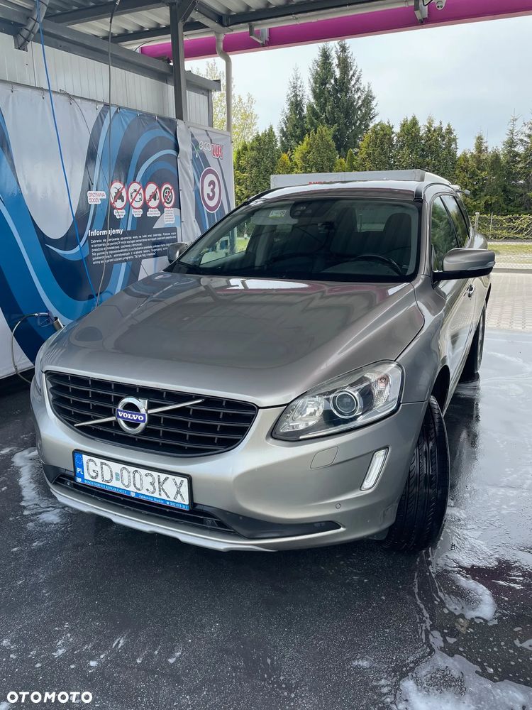 Volvo XC 60 D3 Drive-E Momentum - 1