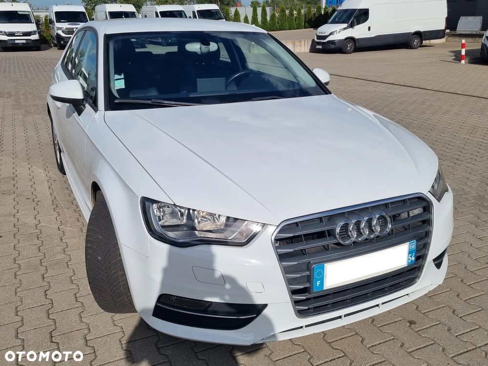 Audi A3 3-drzwiowe 1.6 TDI - 2
