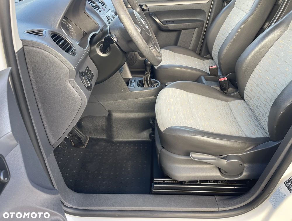 Volkswagen Caddy - 21