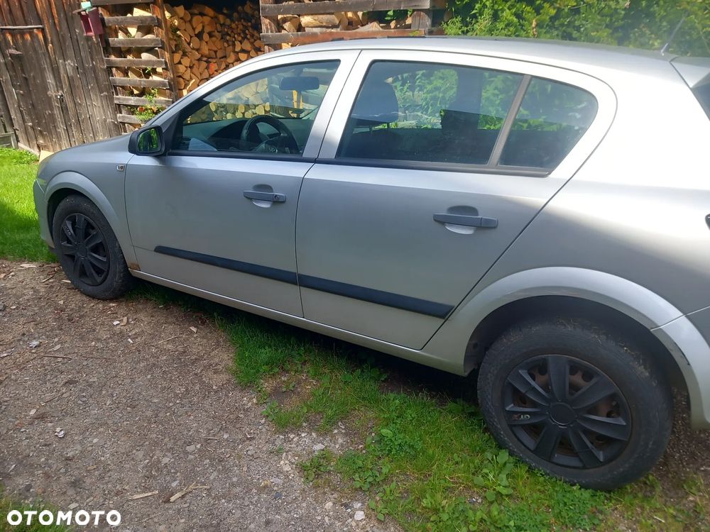 Opel Astra 1.4 Essentia - 2