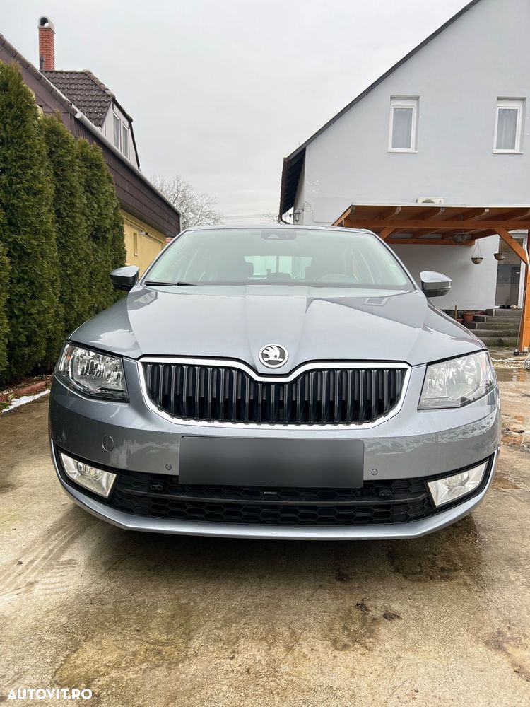 Skoda Octavia 1.6 TDI DPF Ambition - 2