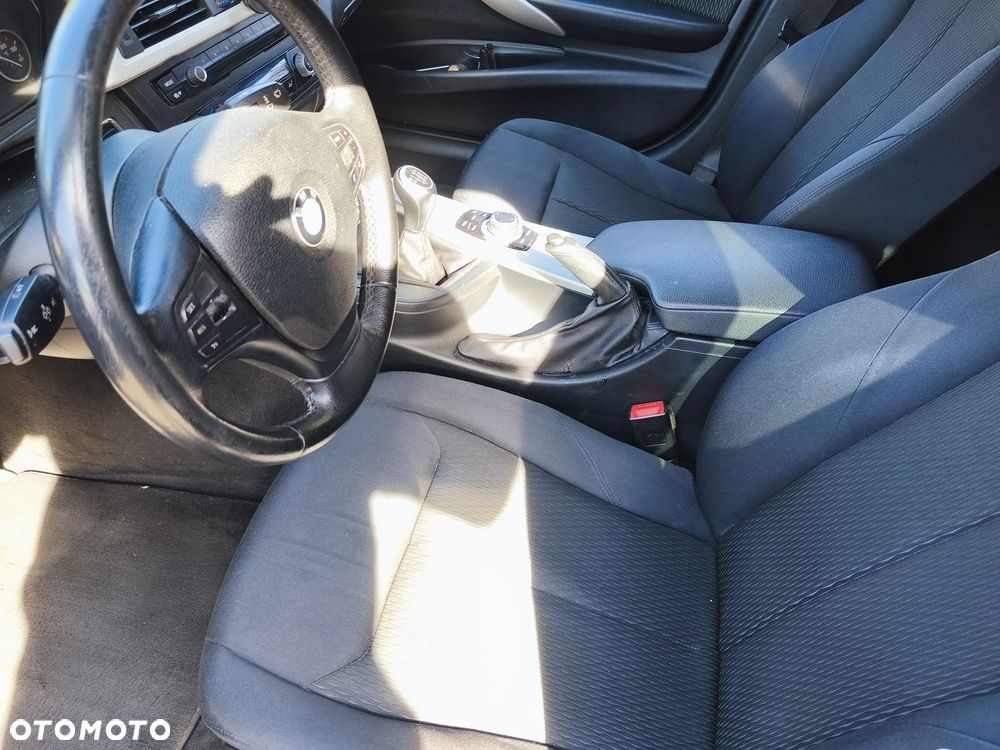 BMW Seria 3 320d - 7