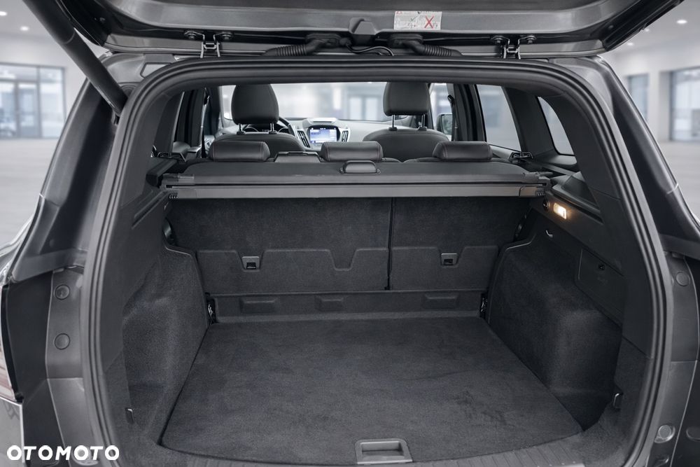 Ford Kuga 1.5 EcoBoost 2x4 ST-Line - 9