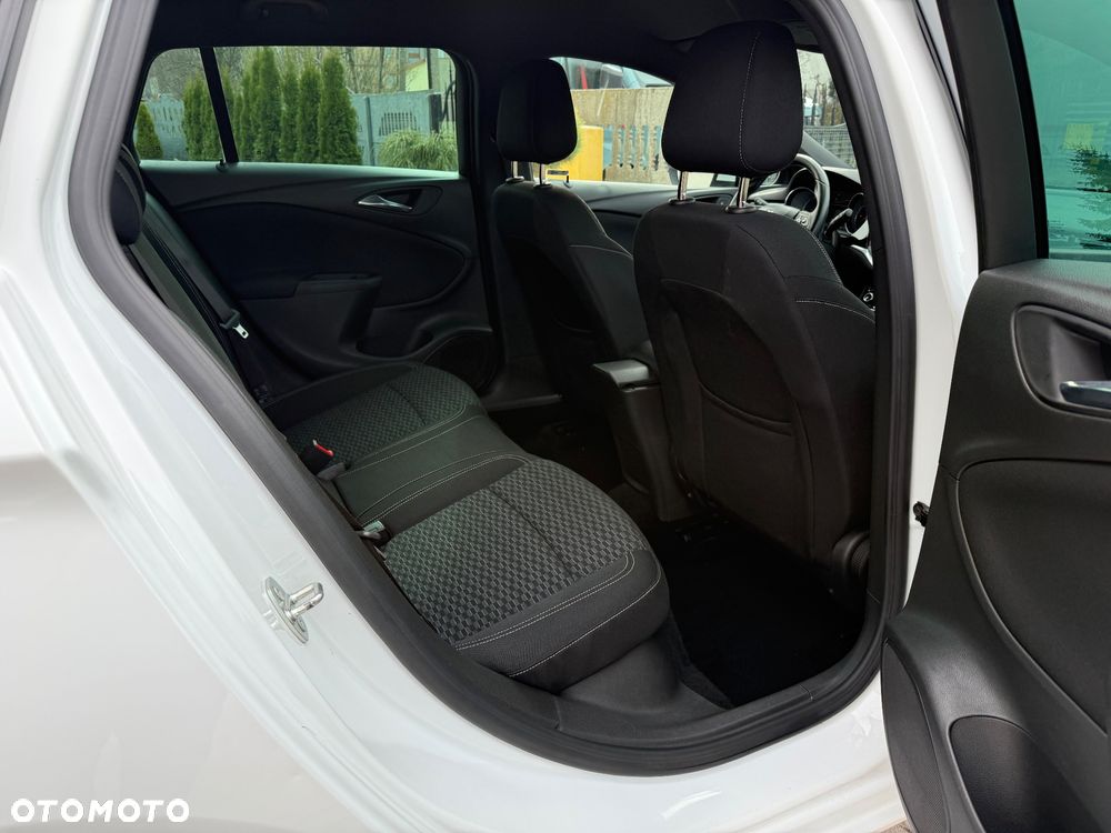 Opel Astra 1.4 Turbo Innovation - 20