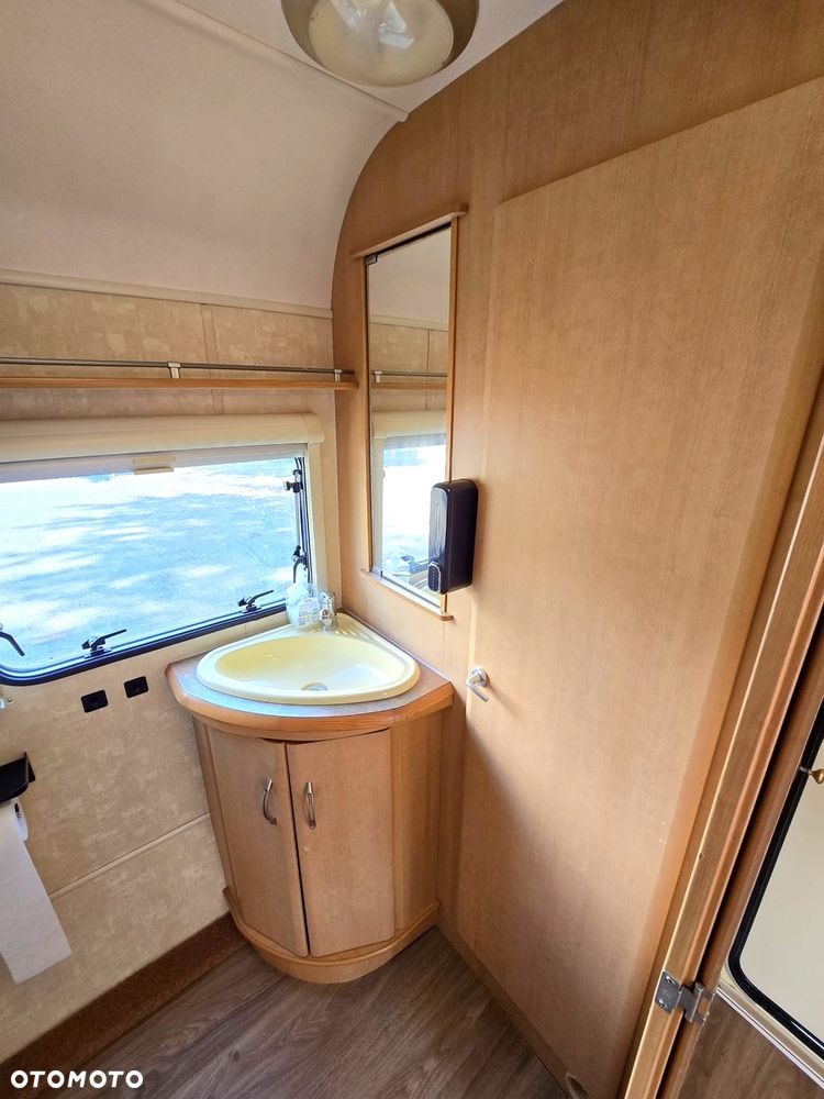 Abi Abbey Aventura - 12