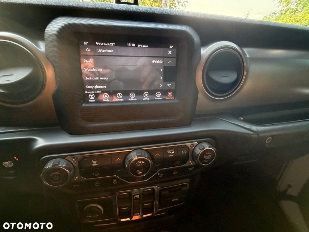 Jeep Wrangler - 26