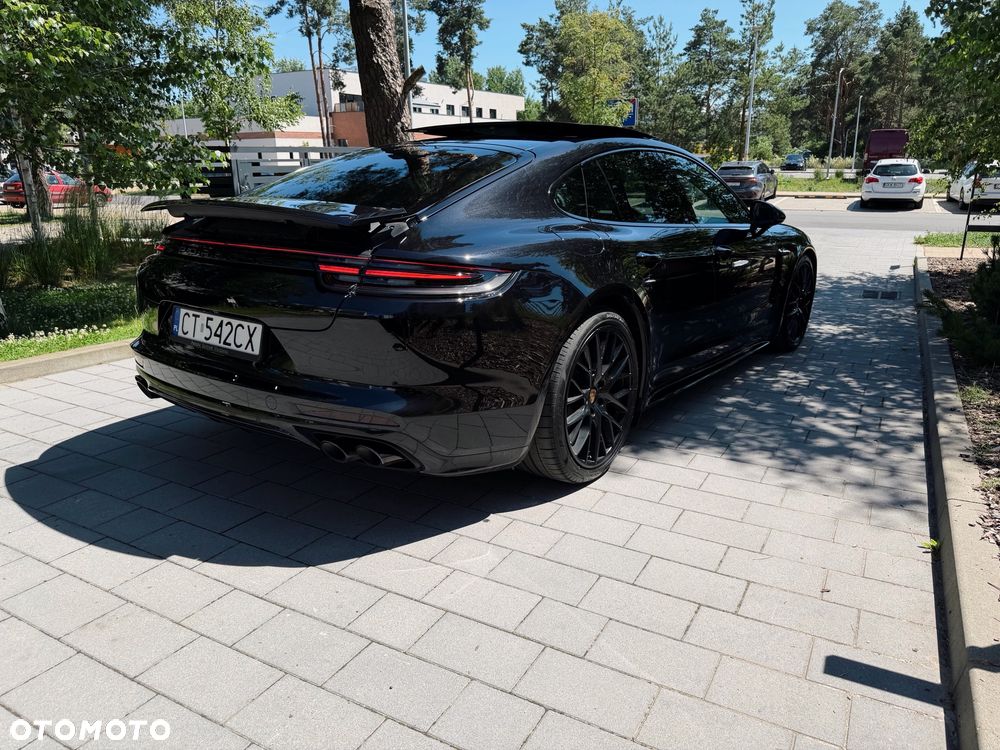 Porsche Panamera 4 E-Hybrid 10 Years Edition - 35