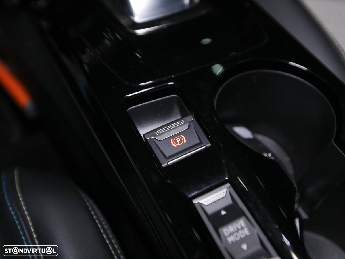 Peugeot e-2008 50 kWh GT - 24